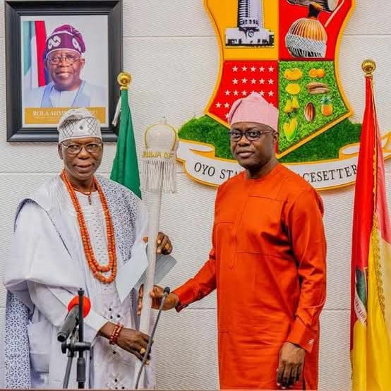 Makinde Coronates New Eleruwa of Eruwa June 28