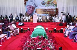 Makinde Promises To Support, Digitise Olunloyo&#8217;s Library
