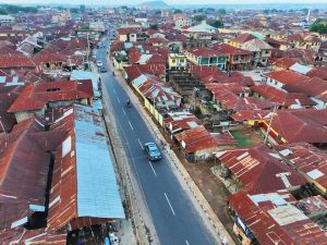 AbdulRazaq Reconstructs Ajikobi/Agbaji Road